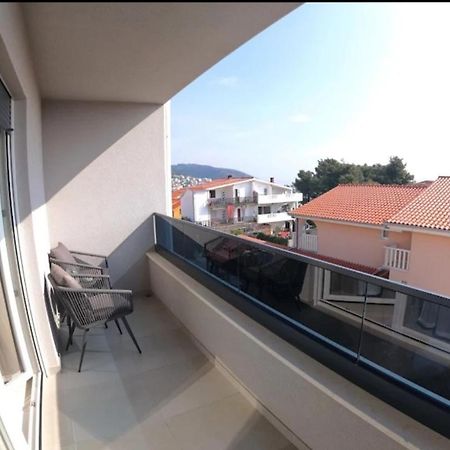 شقة New Apartman P & B تروغير المظهر الخارجي الصورة