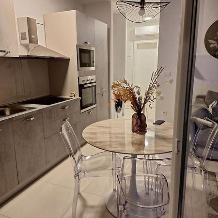 شقة New Apartman P & B تروغير المظهر الخارجي الصورة
